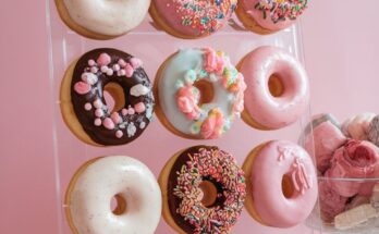 Acrylic donut wall